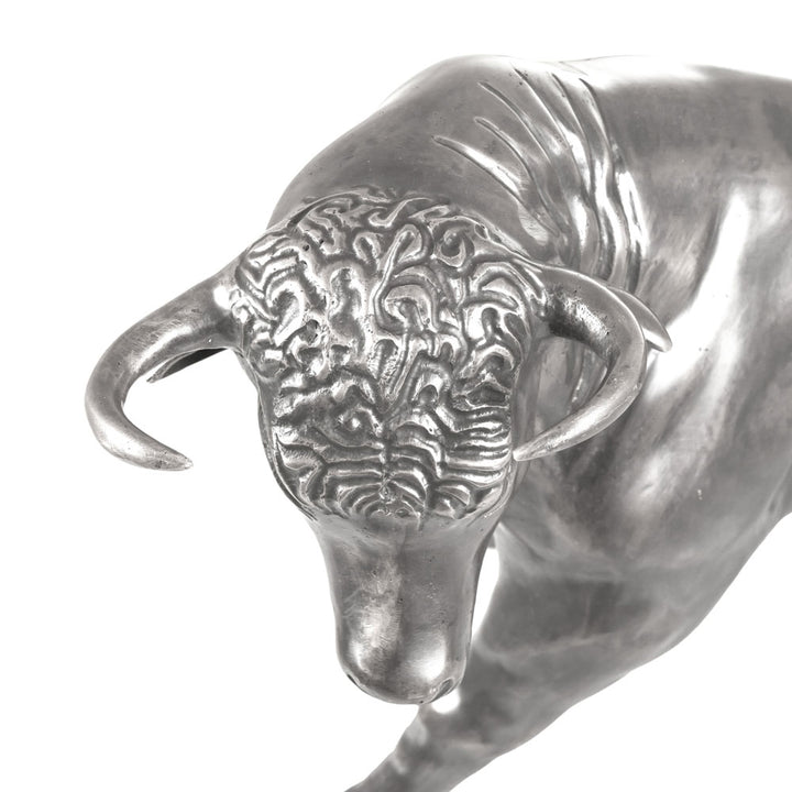 The Bull Statue in Silver | Jansen uk